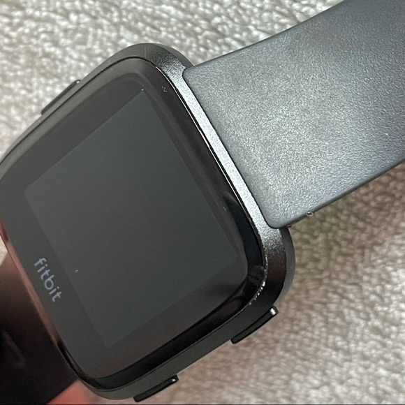 Fitbit Versa 1 - FB505GMBK-EU - Unisex watch - Picture 2 of 7